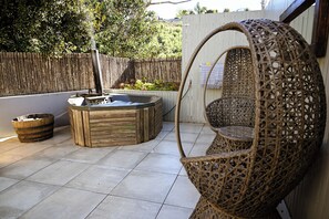 Suite Deluxe, 1 llit de matrimoni gran, vistes al pati, zona enjardinada | Vista des de l'habitació