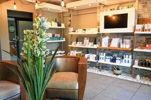 双人护理室、桑拿、湿蒸房、身体护理、芳香疗法、热石按摩