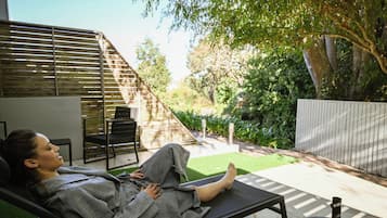 Superior Suite, 1 King Bed, Garden View | Premium bedding, minibar, in-room safe, individually decorated