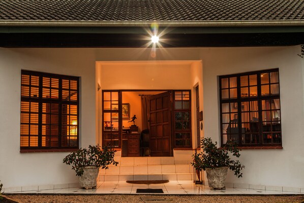 Property entrance - Rivendell Bed and Breakfast (Hillcrest)