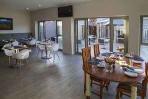 Food court - Ocean Bay Guest House (Gqeberha (Port Elizabeth))