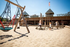 Children's play area - outdoor - Vakantiepark Slagharen (Slagharen)