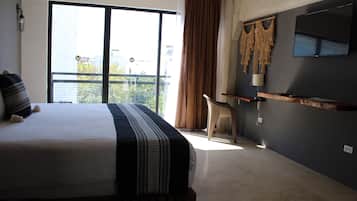 1 bedroom, in-room safe, iron/ironing board
