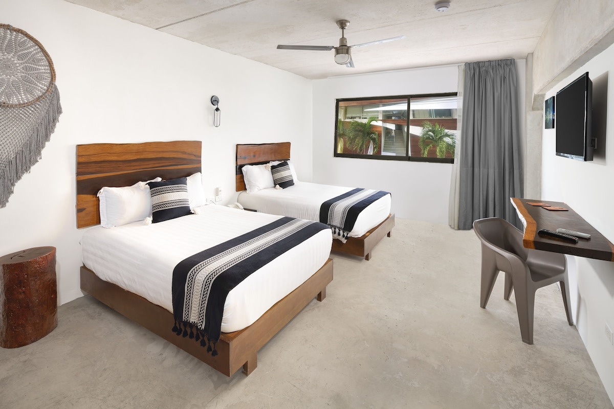 In-room safe, desk, iron/ironing board, free WiFi