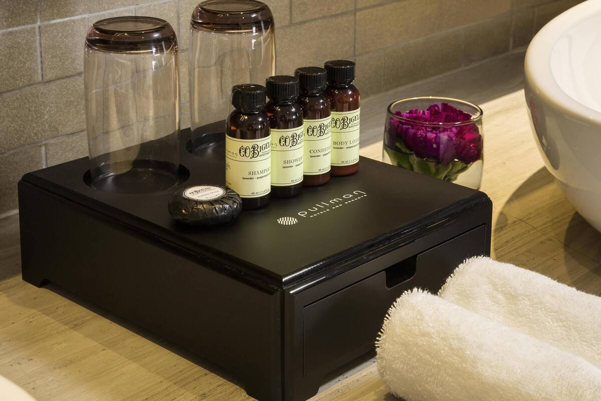 minibar, in-room safe, desk, blackout curtains