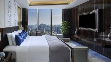 Premium bedding, minibar, in-room safe, desk