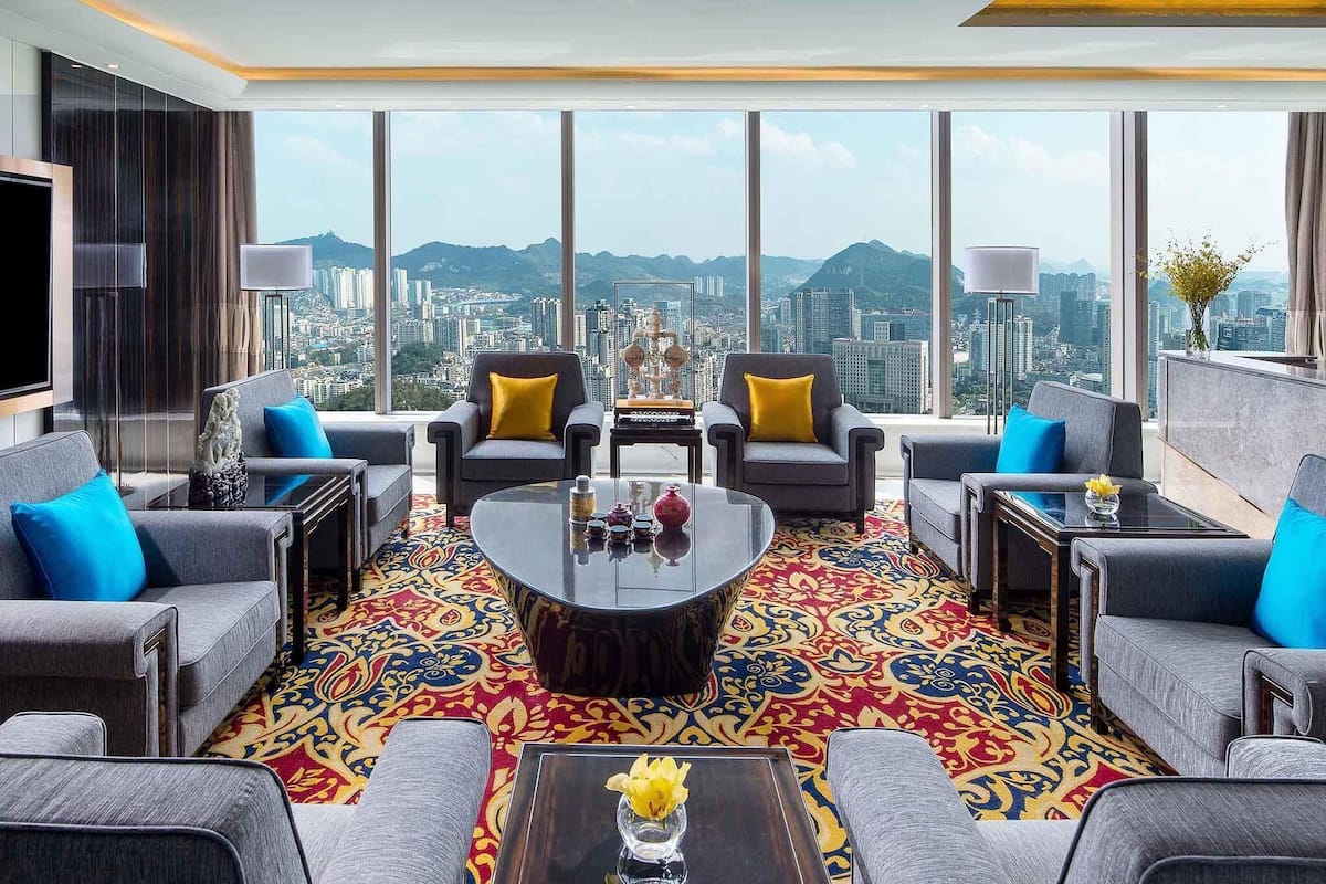 1 bedroom, premium bedding, minibar, in-room safe