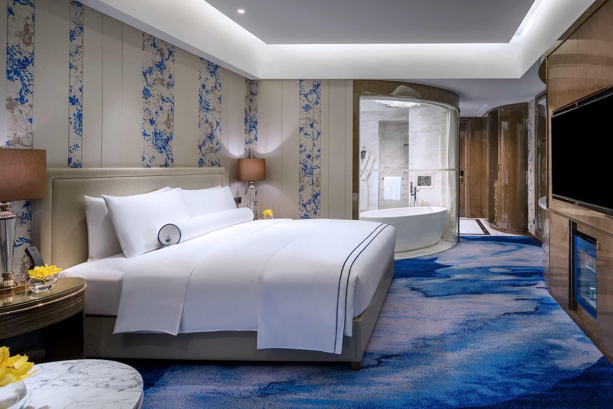 Luxury Room, 1 King Bed, River View | 1 bedroom, premium bedding, minibar, in-room safe