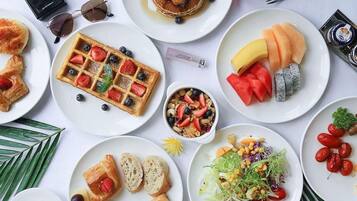 Daily buffet breakfast for a fee