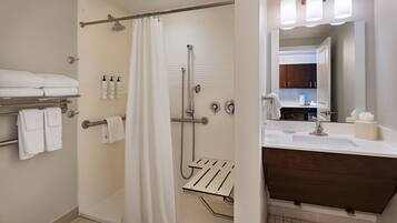 Suite, 1 Bedroom | Bathroom | Free toiletries, hair dryer, towels
