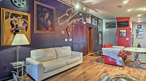 Deluxe Condo | Living area | 40-inch flat-screen TV with digital channels, TV, streaming services