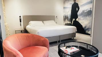 Junior Double Room, 1 King Bed, Balcony, Mountainside | Memory foam beds, individually furnished, desk, laptop workspace