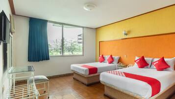 In-room safe, desk, soundproofing, free WiFi