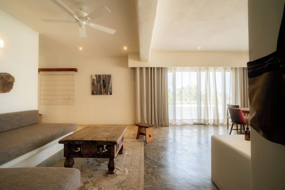 luxury suite, ocean view | living area | mp3 dock, smart speakers