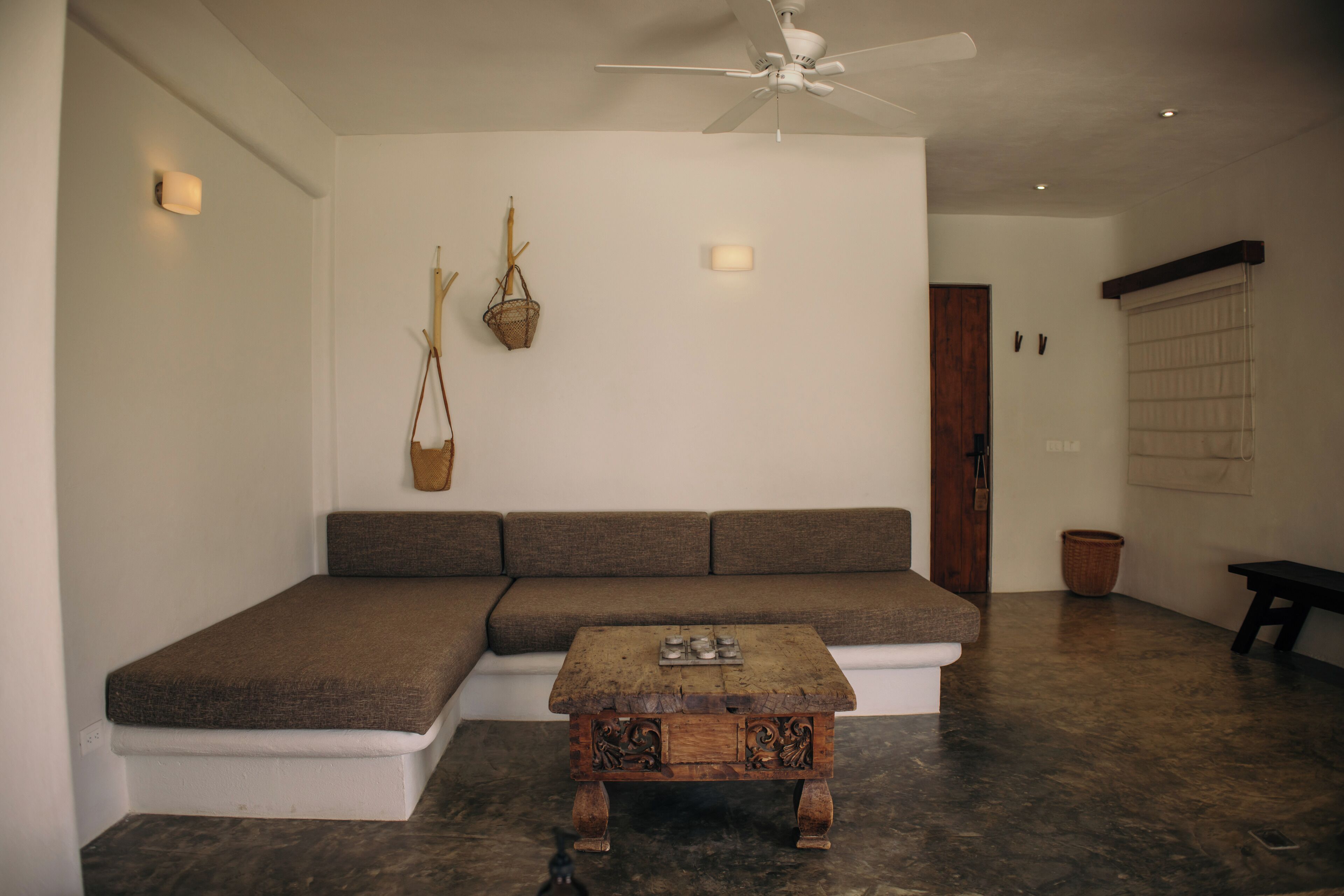 luxury suite, ocean view | living area | mp3 dock, smart speakers