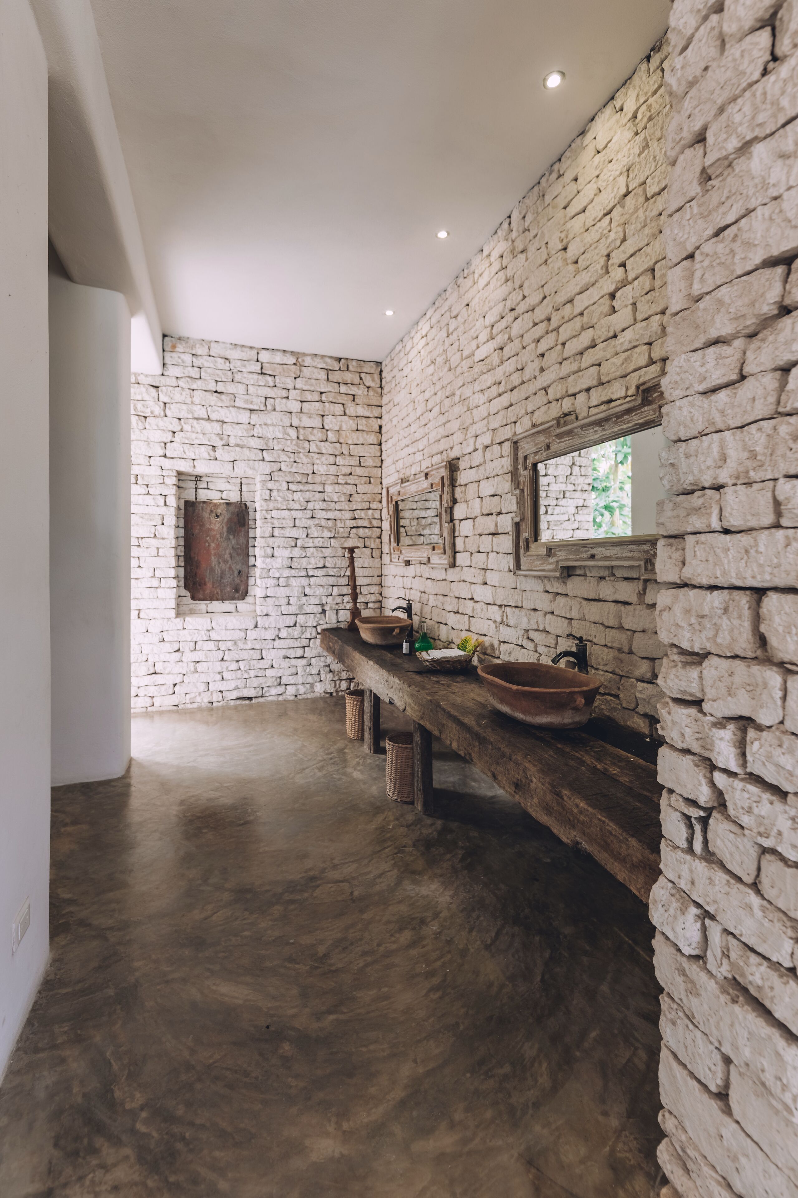 breakfast, lunch, brunch served; mediterranean cuisine, beach views