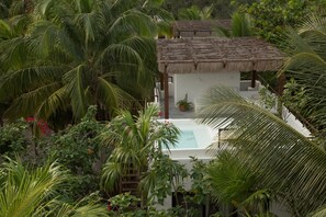 Deluxe with private pool | 客房景觀