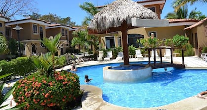 Arrecifes Condominium
