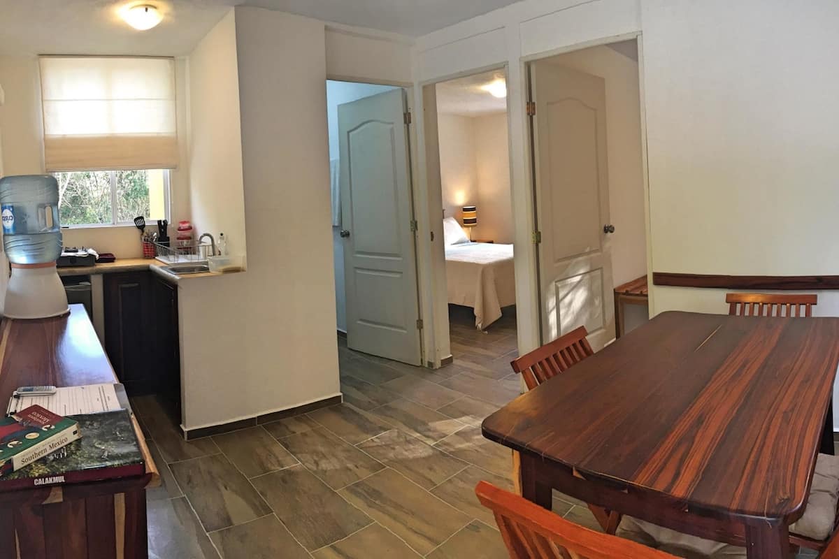 Classic House, 2 Bedrooms, Garden View | In-room dining
