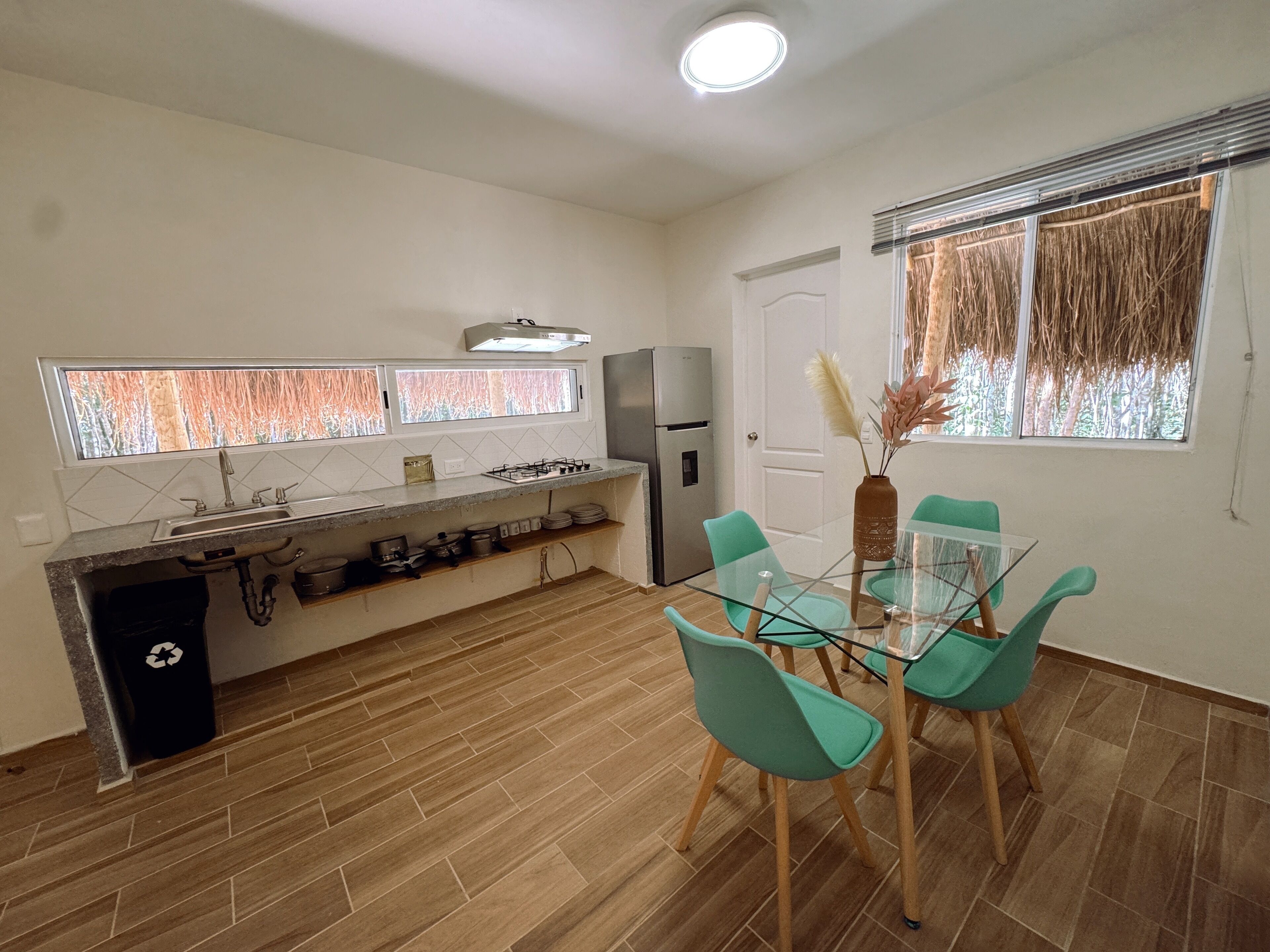 Chambre Quadruple Confort | Cuisine privée | Cafetière/bouilloire