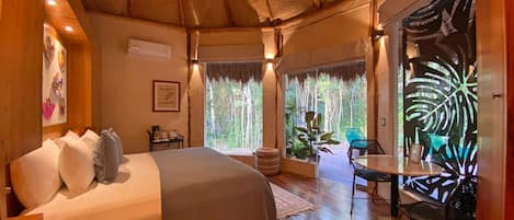 Deluxe Cabin | Down duvets, individually decorated, individually furnished