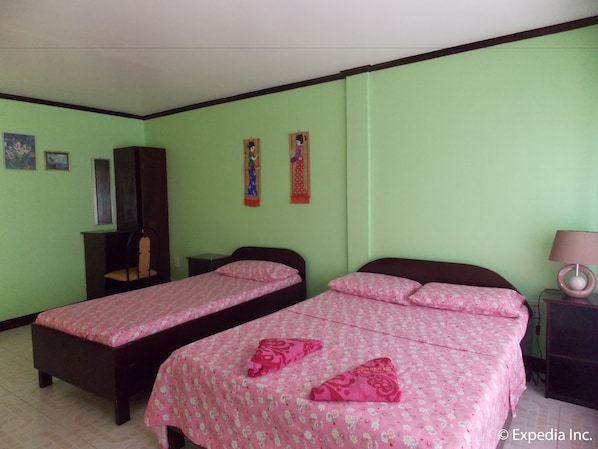 Room - Looc Garden Beach Resort (Argao)