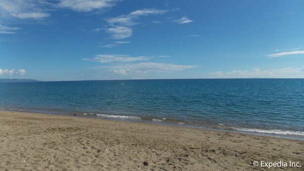 På stranden