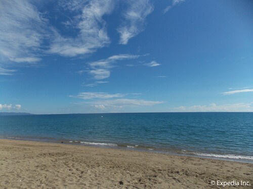 Looc Garden Beach Resort