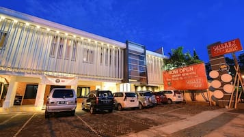 Front of property - evening/night