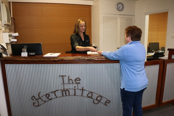 Reception - The Hermitage Motel (Muswellbrook)