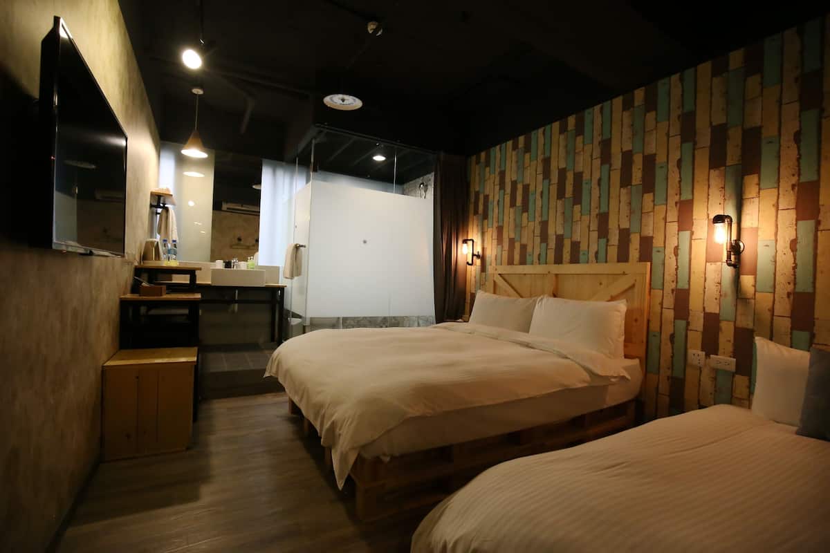Doppia Superior, bagno privato | Una cassaforte in camera, insonorizzazione, Wi-Fi gratuito, lenzuola