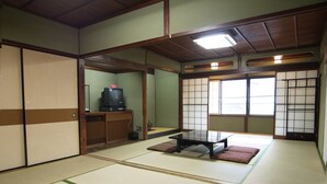 传统客房 (Japanese Style)