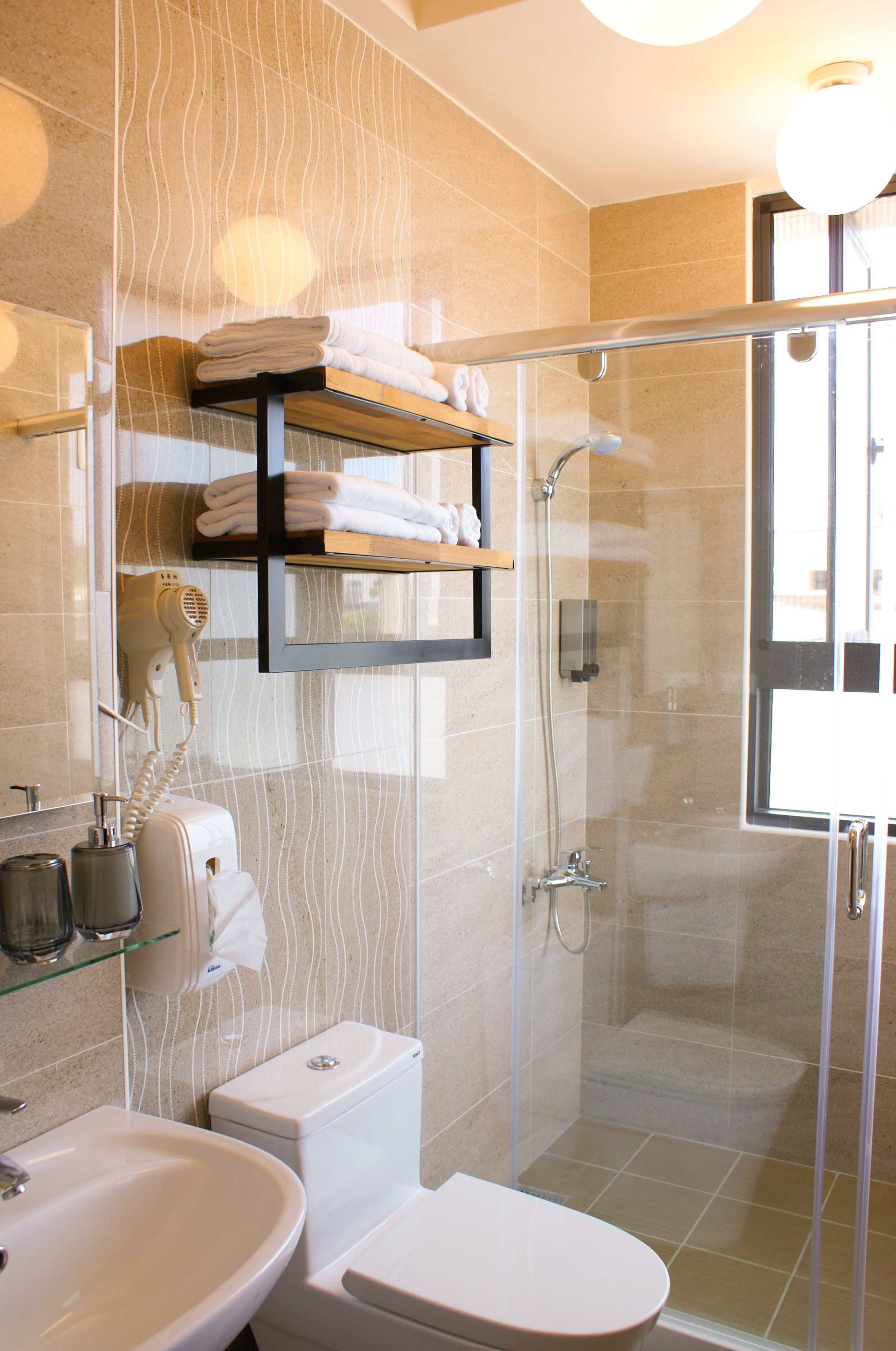 Standard Quadruple Room, 2 Double Beds | Bathroom | Shower, hair dryer, slippers