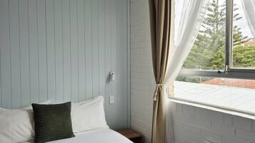 Standard Double Room, 1 Queen Bed