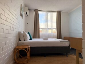 Standard Double Room, 1 Queen Bed | Desk, blackout drapes, iron/ironing board, free WiFi - Little Coogee Hotel (Coogee)