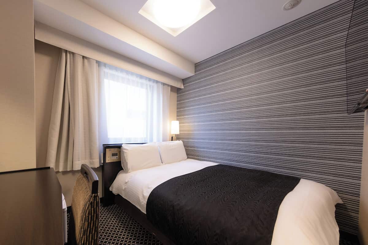 One Double Bed, Non-smoking