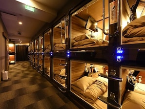 Men Only - Early Bird Run of House Room - Non-Refundable, Non Smoking