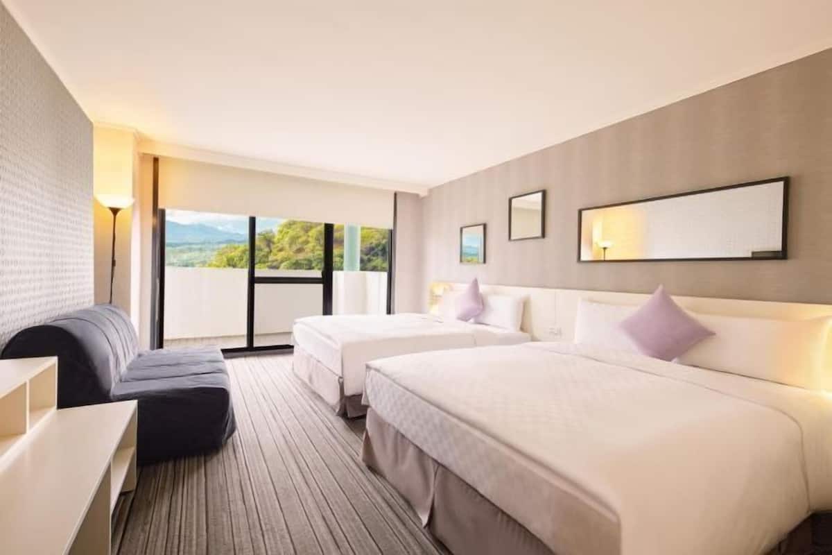 Skrivbord, mörkläggningsgardiner, ljudisolering och gratis wi-fi