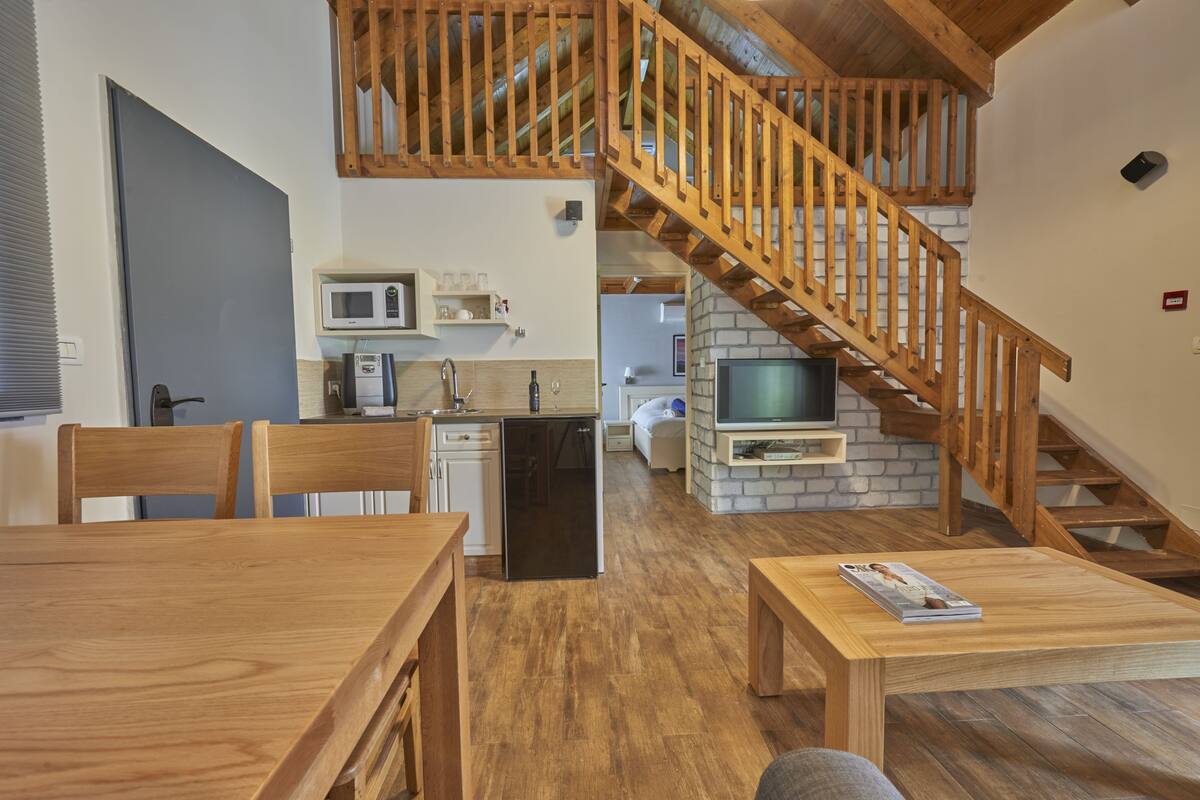 Deluxe Duplex