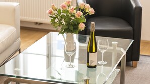 Departamento, 1 habitación (Cleaning Fee Included) | Área de sala de estar