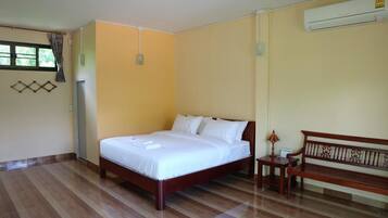 Deluxe House, 1 Bedroom | Rollaway beds, free WiFi