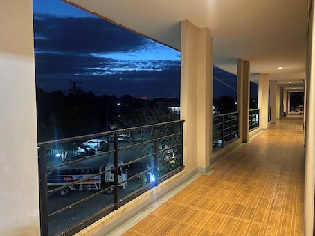 Terraço/pátio. Bumnsaya Place