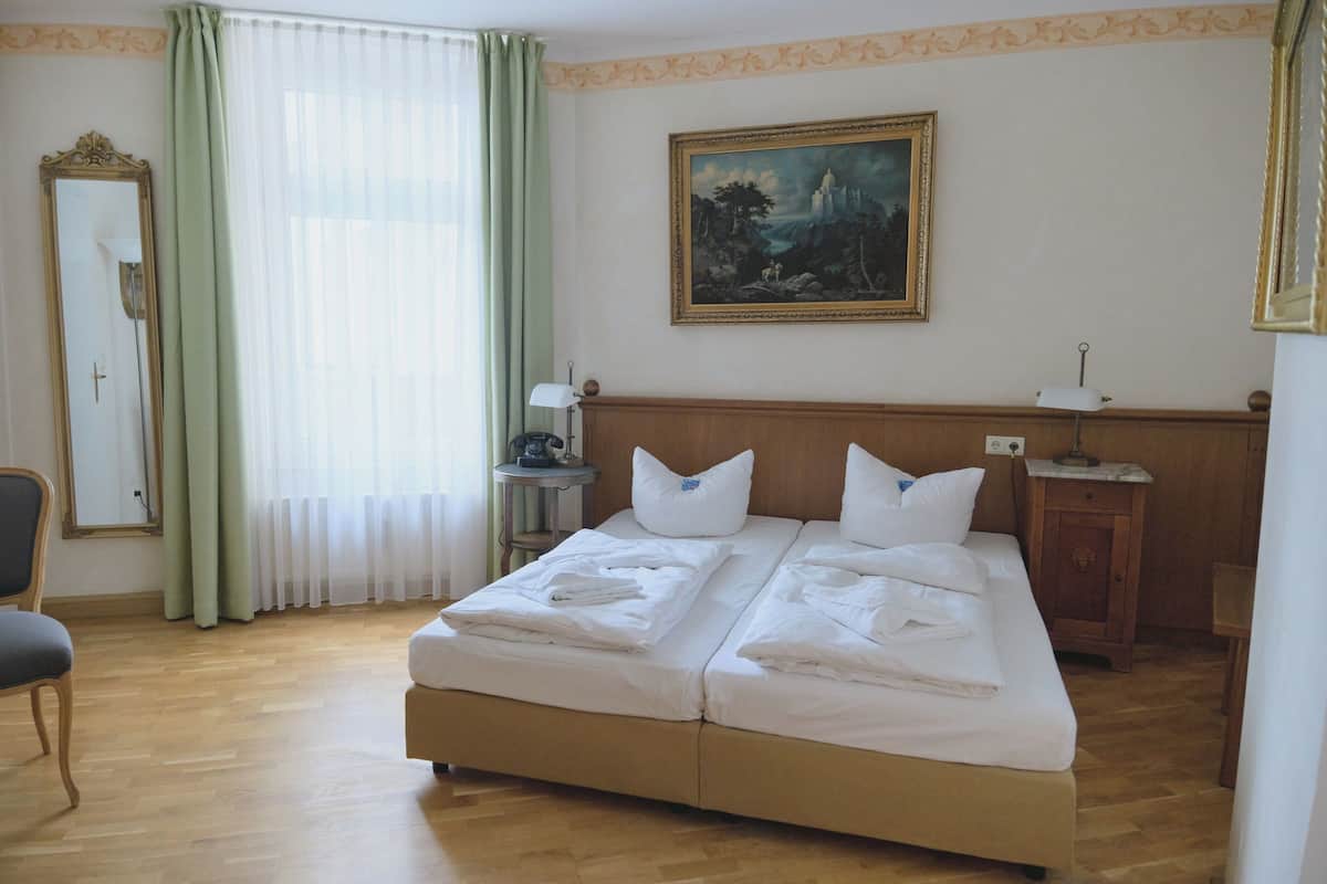 Comfort Twin Room
