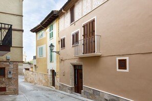 Front of property - Hotel Villa San Jorge (Azanuy-Alins)