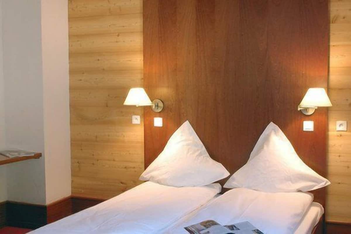 Minibar, coffres-forts dans les chambres, bureau, chambres insonorisées