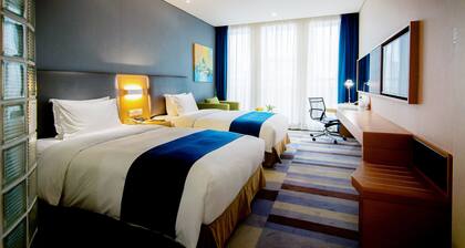 Holiday Inn Express Leshan City Square by IHG
