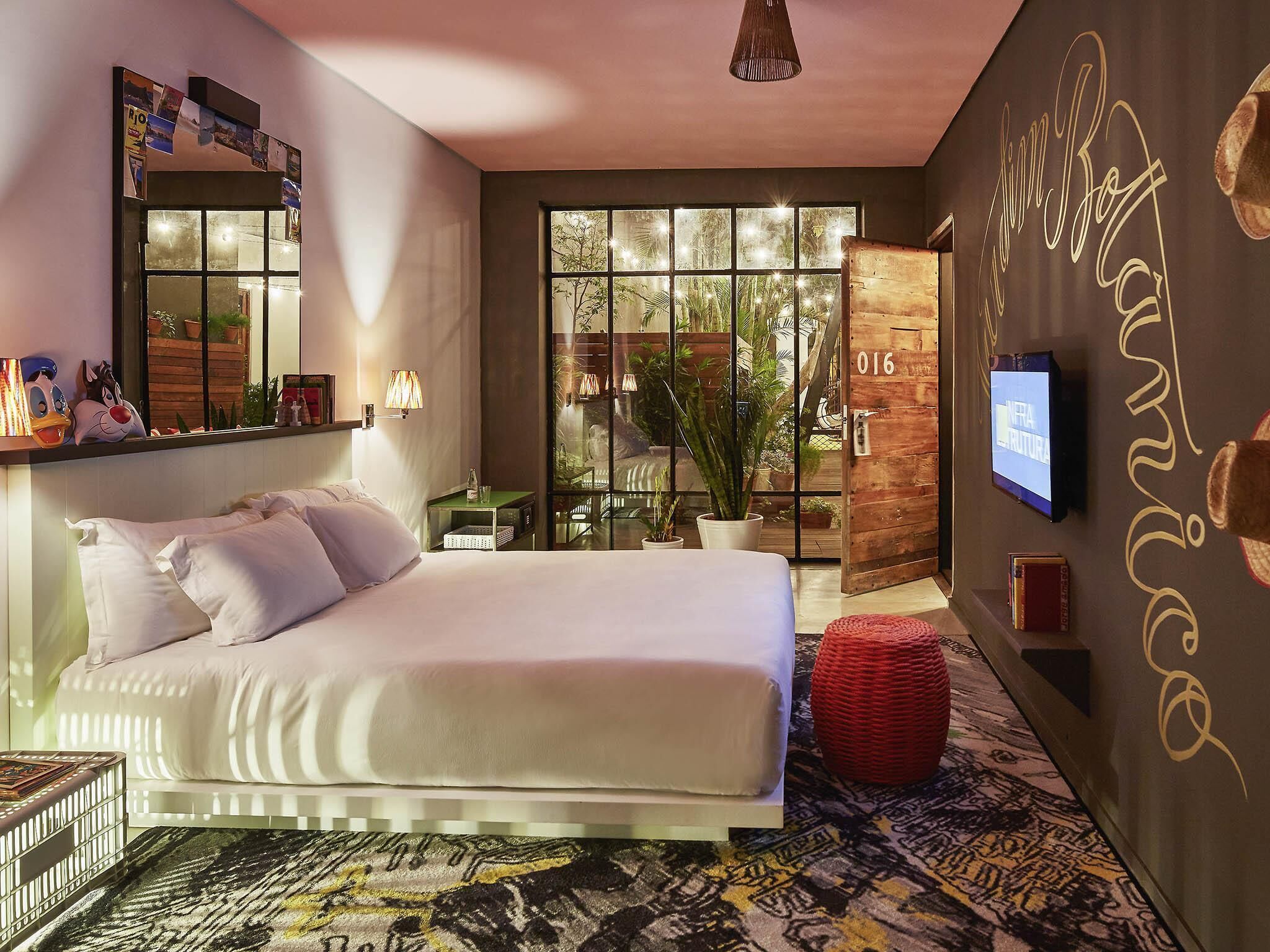 Double Room (XL Mama) | In-room safe, desk, soundproofing, free WiFi