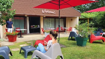 Serveert lunch en diner, Franse gerechten