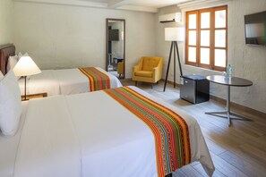 In-room safe, desk, bed sheets