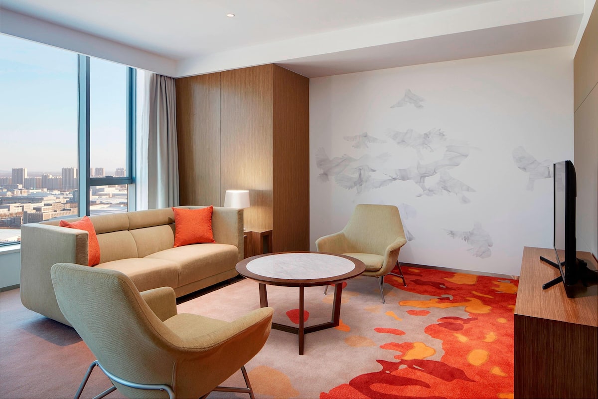 Apartment, 1 Bedroom | Living room | 43-inch flat-screen TV with digital channels, TV